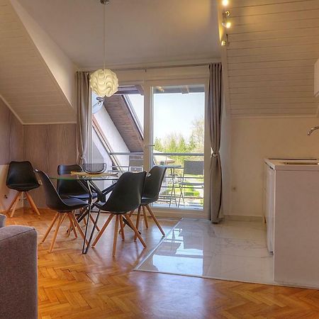 Apartman Studio Sonas 3 With Free Private Parking Карловац Екстериор снимка