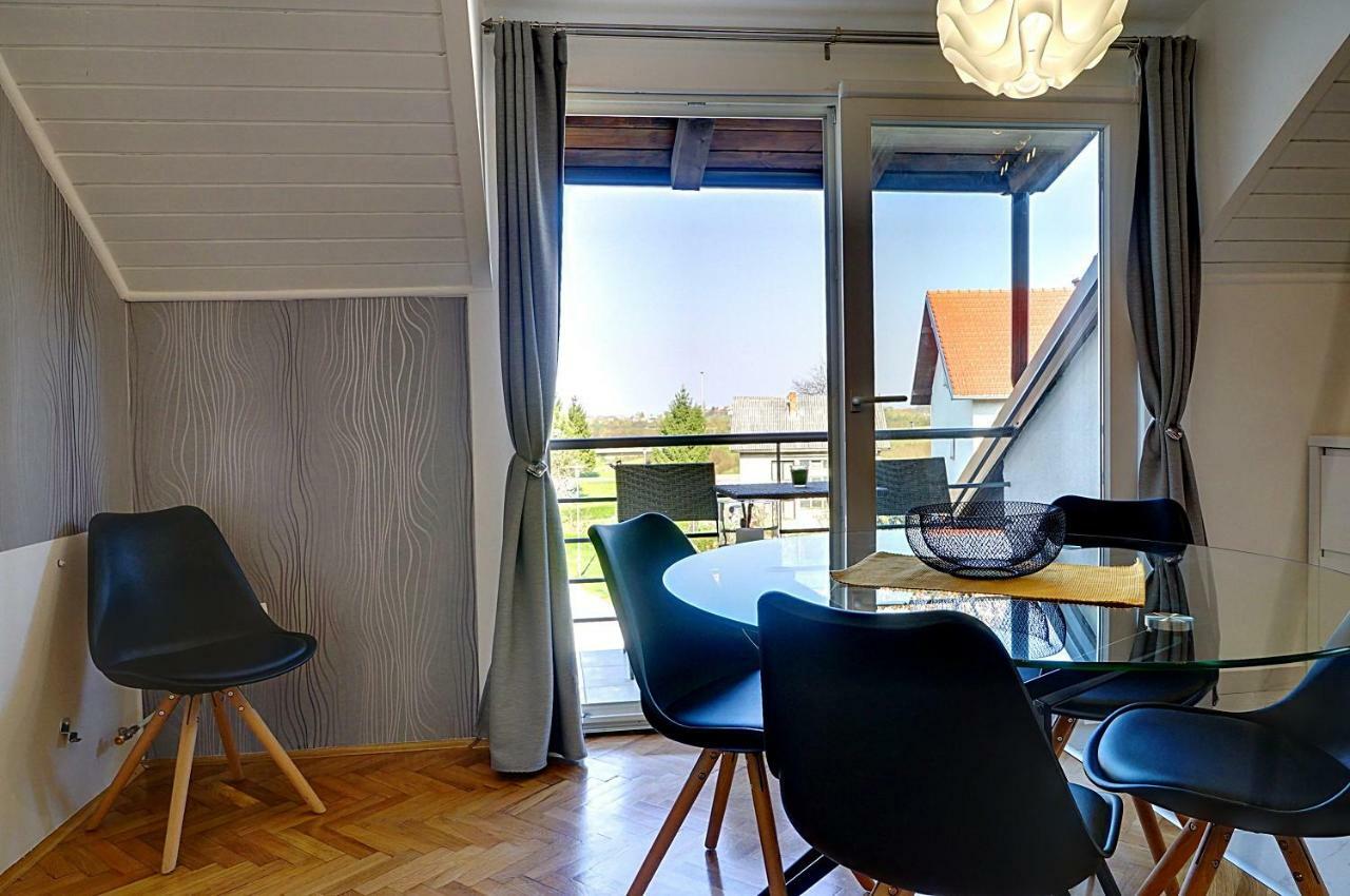 Apartman Studio Sonas 3 With Free Private Parking Карловац Екстериор снимка