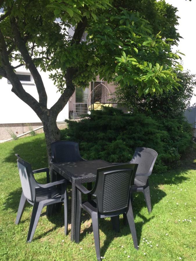 Apartman Studio Sonas 3 With Free Private Parking Карловац Екстериор снимка